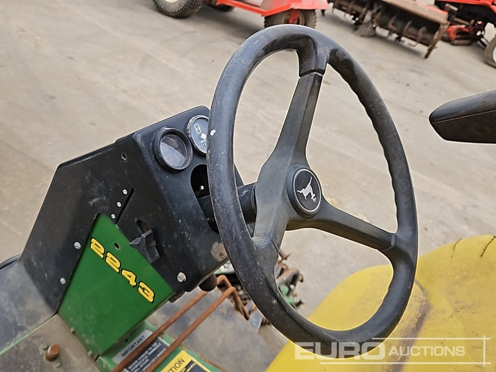 Garden mower John Deere 2243: picture 21