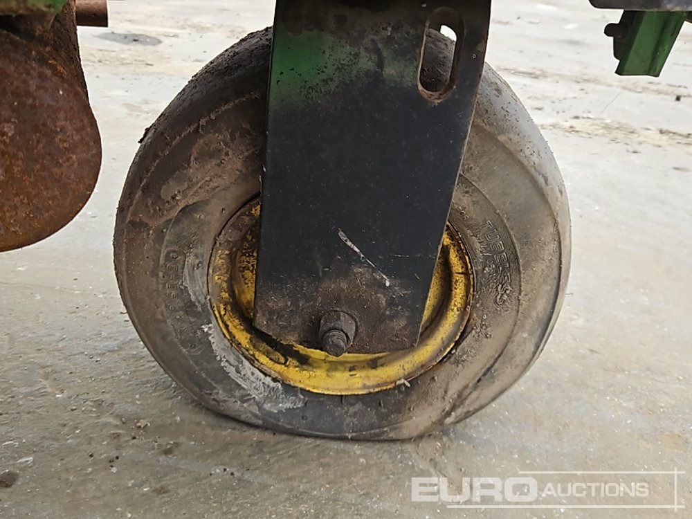 Garden mower John Deere 2243: picture 13