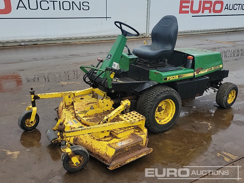 John Deere F935 - Garden mower: picture 1 John Deere F935 - Garden mower: picture 1