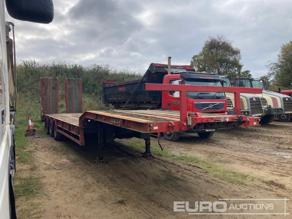 King GTS44-3 - Low loader semi-trailer: picture 4 King GTS44-3 - Low loader semi-trailer: picture 4