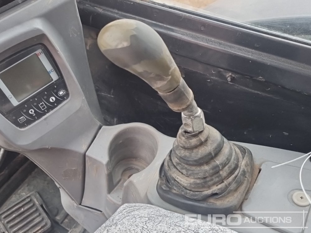 Mini excavator Kubota KX165-5: picture 40