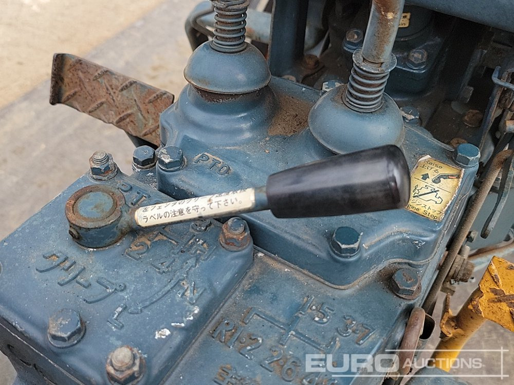 Compact tractor Kubota L1801: picture 30 Compact tractor Kubota L1801: picture 30