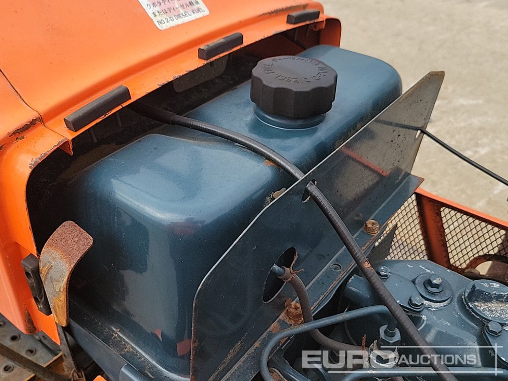 Compact tractor Kubota L1801: picture 23 Compact tractor Kubota L1801: picture 23