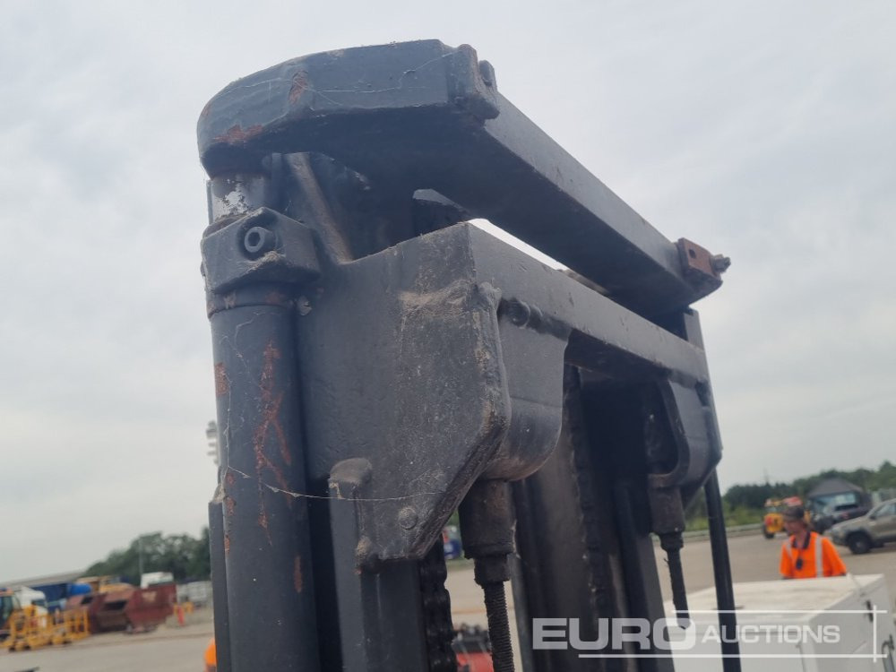 Electric forklift Linde E12: picture 13