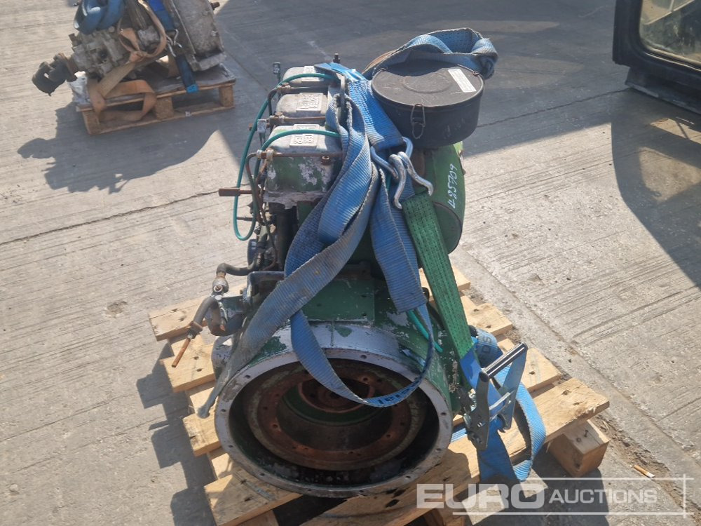 Lister Petter 3 Cylinder Engine - Engine: picture 4 Lister Petter 3 Cylinder Engine - Engine: picture 4