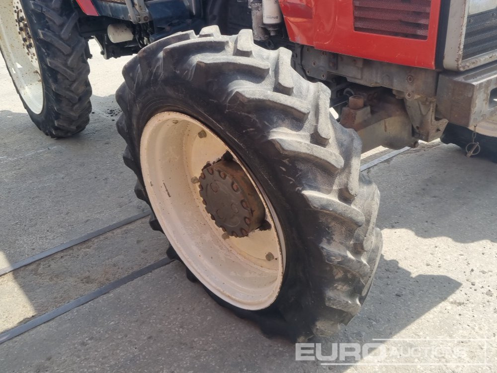 Farm tractor Massey Ferguson 3080: picture 12