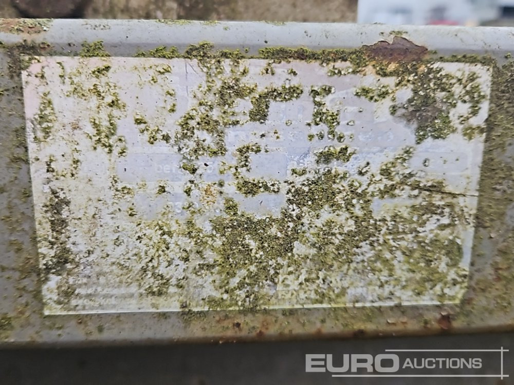 Material handling equipment Hydraulic Sweeper Collector to suit Telehandler: picture 22