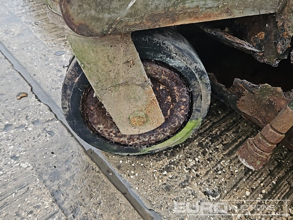 Material handling equipment Hydraulic Sweeper Collector to suit Telehandler: picture 9