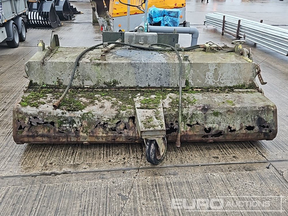 Material handling equipment Hydraulic Sweeper Collector to suit Telehandler: picture 8