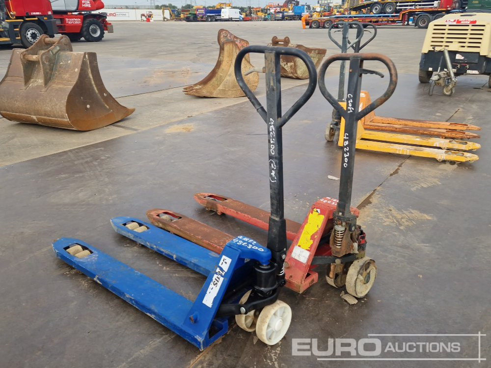 Pallet Truck (2 of) - Material handling equipment: picture 5 Pallet Truck (2 of) - Material handling equipment: picture 5