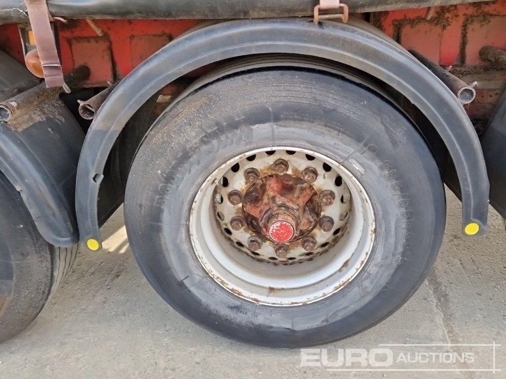 Curtainsider semi-trailer Montracon Tri Axle Curtainsider Trailer: picture 15