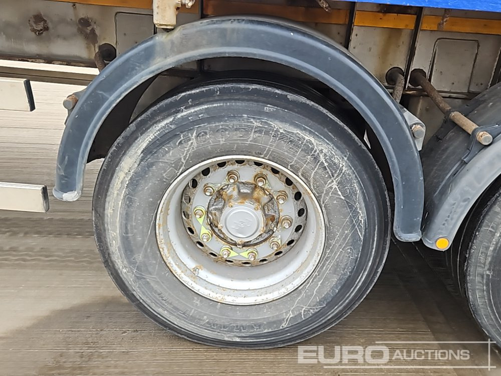 Dropside/ Flatbed semi-trailer Montracon Tri Axle Flat Bed Trailer: picture 15