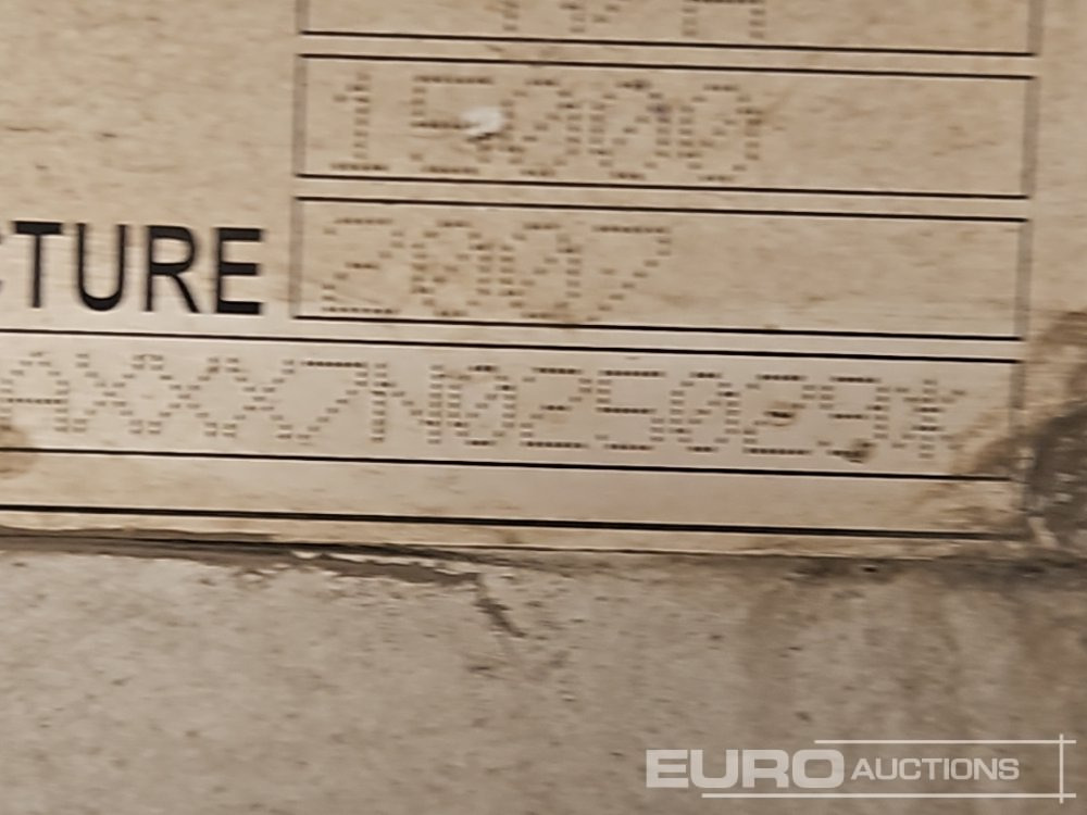 Dropside/ Flatbed semi-trailer Montracon Tri Axle Flat Bed Trailer: picture 22