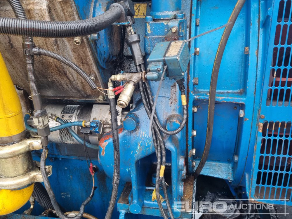 Generator set Newage Stamford 1900kVA Generator, Cummins Engine: picture 46
