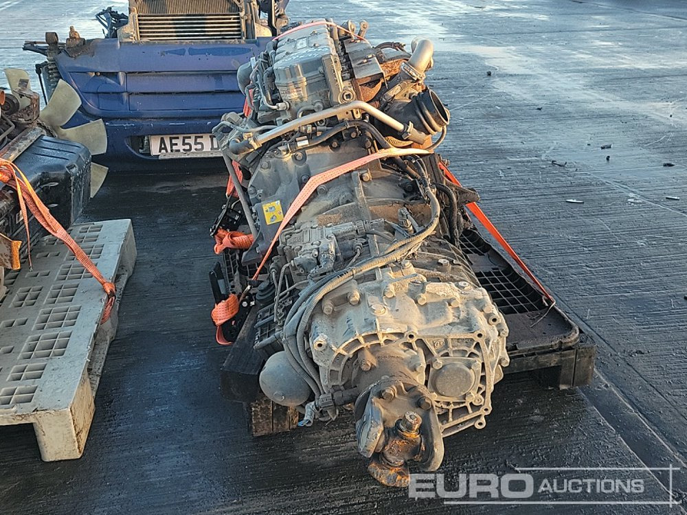 Paccar 6 Cylinder Engine, Gearbox - Engine: picture 5 Paccar 6 Cylinder Engine, Gearbox - Engine: picture 5