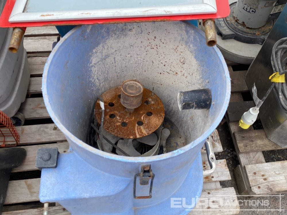 Construction equipment Pallet of Equipment (2 of): picture 7