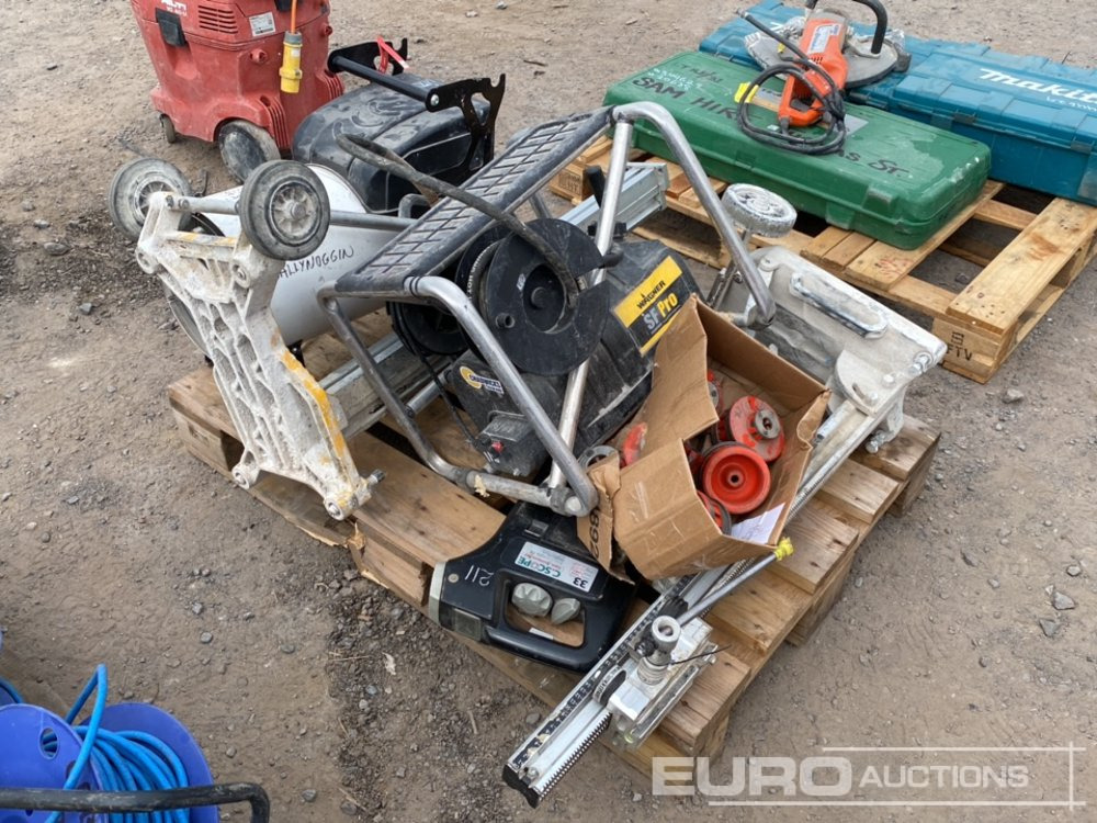 Pallet of Equipment - Construction equipment: picture 4 Pallet of Equipment - Construction equipment: picture 4