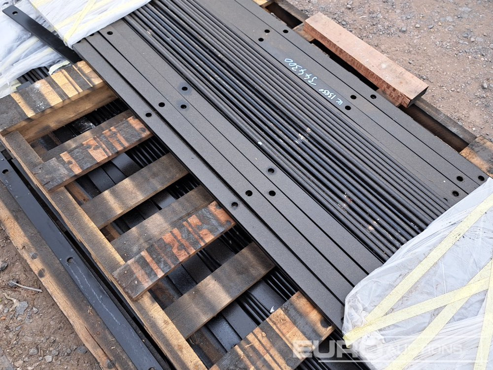 Construction equipment Pallet of Estate Fencing (2 of): picture 6