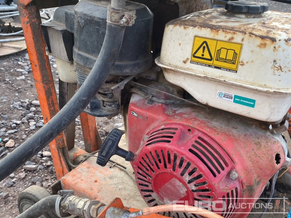 Petrol Road Saw - Asphalt machine: picture 5 Petrol Road Saw - Asphalt machine: picture 5