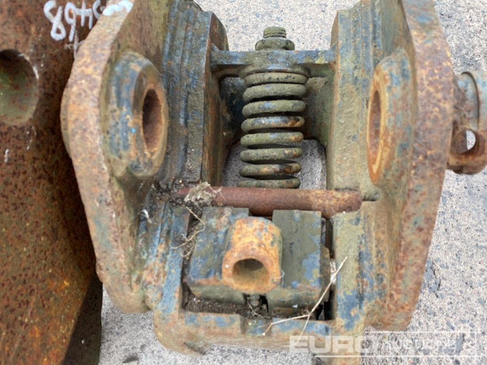 Quick coupler Quick Hitch 45/50mm Pin to suit 4-8 Ton Excavator (2 of): picture 11