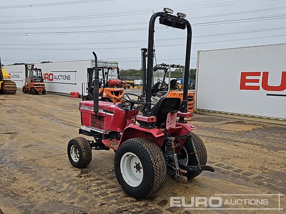 Shibaura S320 - Compact tractor: picture 3 Shibaura S320 - Compact tractor: picture 3