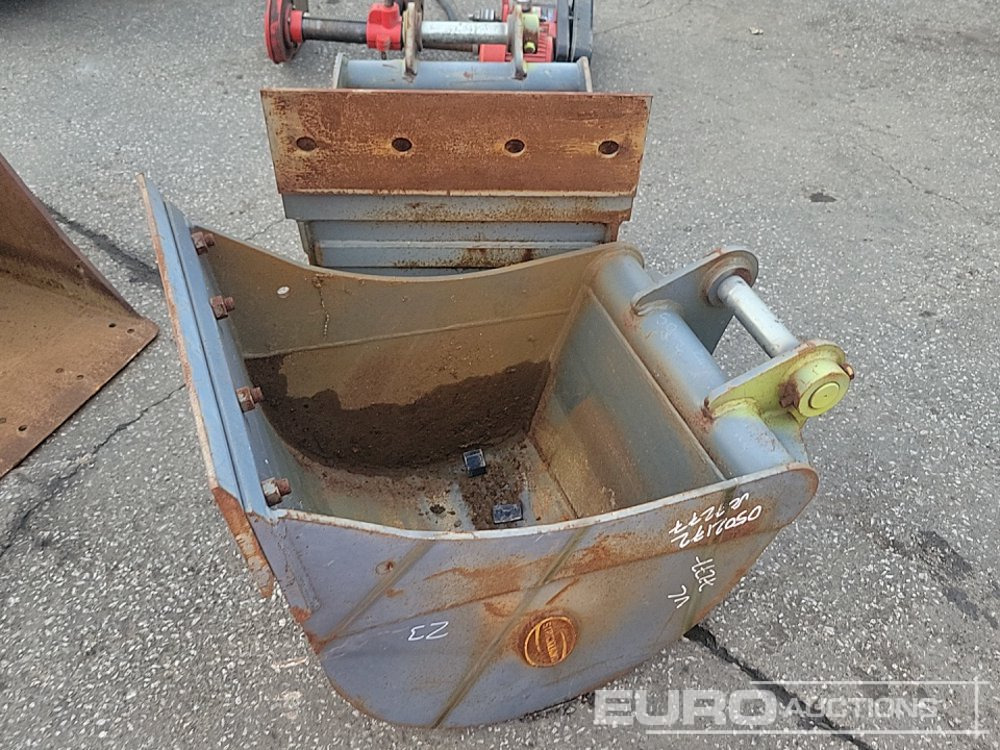 Strickland 24", 24" Digging Bucket 50mm Pin to suit 6-8 Ton Excavator - Bucket: picture 2 Strickland 24", 24" Digging Bucket 50mm Pin to suit 6-8 Ton Excavator - Bucket: picture 2