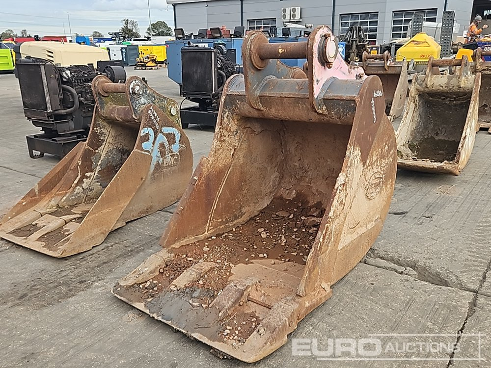 Strickland 36" Digging Bucket 80mm Pin to suit 20 Ton Excavator - Bucket: picture 1 Strickland 36" Digging Bucket 80mm Pin to suit 20 Ton Excavator - Bucket: picture 1