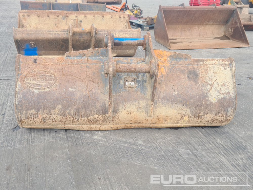 Strickland 72" Ditching Bucket 65mm Pin to suit 13 Ton Excavator - Bucket: picture 4 Strickland 72" Ditching Bucket 65mm Pin to suit 13 Ton Excavator - Bucket: picture 4