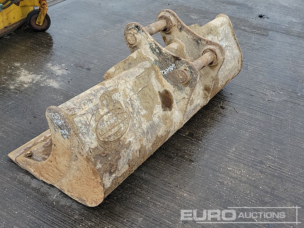 Strickland 72" Ditching Bucket 65mm Pin to suit 13 Ton Excavator - Bucket: picture 3 Strickland 72" Ditching Bucket 65mm Pin to suit 13 Ton Excavator - Bucket: picture 3