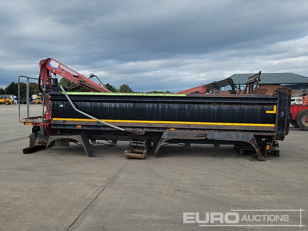 Tipper Body, Easy Sheet, HMP Hydraulic Loading Crane, Hydraulic Rotating Clam Shell Grab - Tipper body: picture 2 Tipper Body, Easy Sheet, HMP Hydraulic Loading Crane, Hydraulic Rotating Clam Shell Grab - Tipper body: picture 2