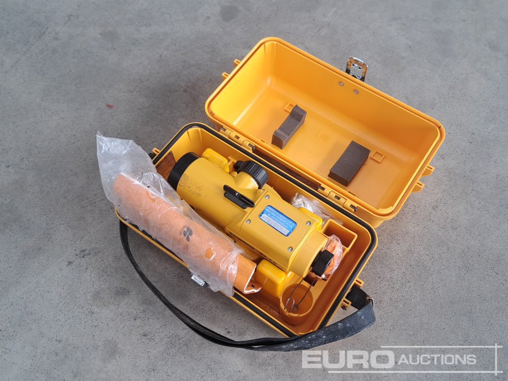Topcon AT-F6 Dumpy Level - Workshop equipment: picture 1 Topcon AT-F6 Dumpy Level - Workshop equipment: picture 1