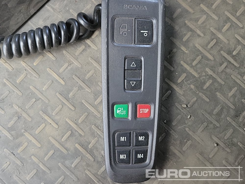 Tractor unit Scania R450: picture 26
