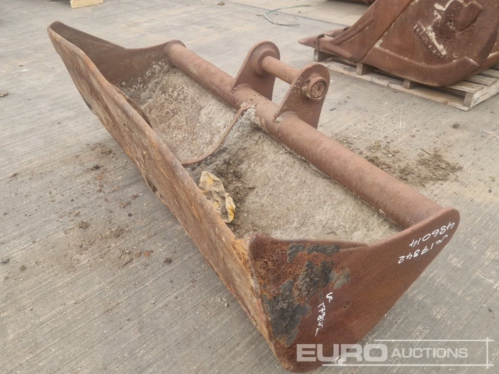 Tusker 72" Ditching Bucket 65mm Pin to suit 13 Ton Excavator - Bucket: picture 1 Tusker 72" Ditching Bucket 65mm Pin to suit 13 Ton Excavator - Bucket: picture 1