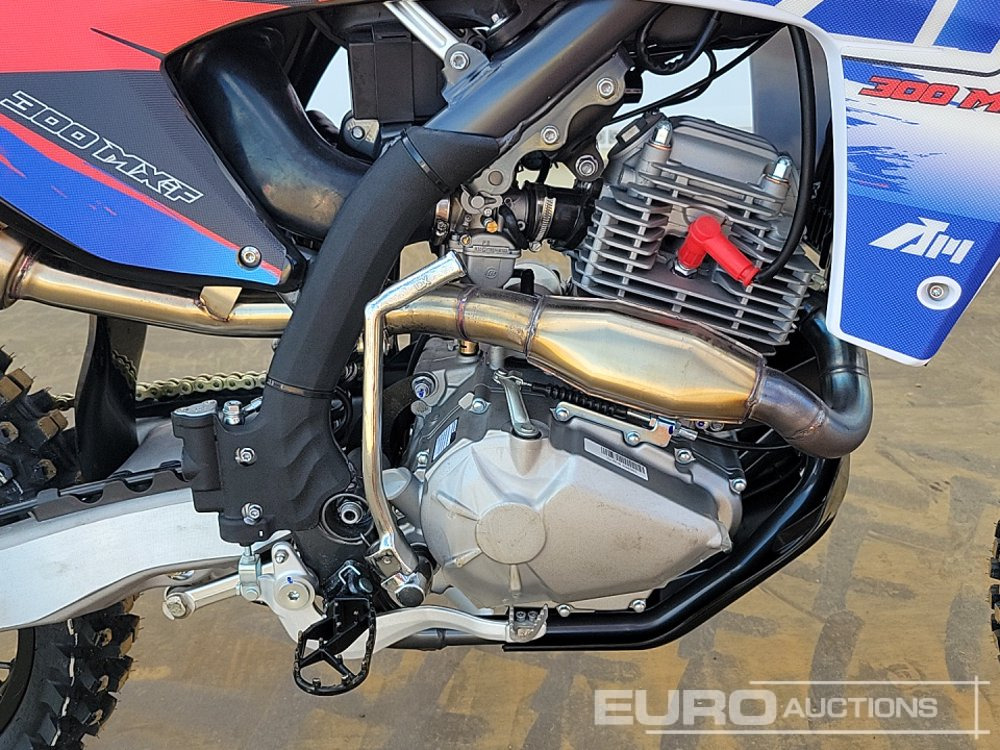 Motorcycle Unused 2025 Apollo Storm 300cc Motorcross Bike, 21" Front, 18" Rear Tyres, Electric Start, Air Cooled, Hydraulic Suspension, Disc Brakes, Lighting Kit (UNASSEMBLED): picture 17