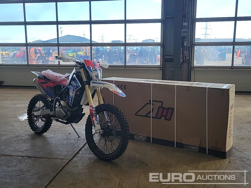 Motorcycle Unused 2025 Apollo Storm 300cc Motorcross Bike, 21" Front, 18" Rear Tyres, Electric Start, Air Cooled, Hydraulic Suspension, Disc Brakes, Lighting Kit (UNASSEMBLED): picture 38