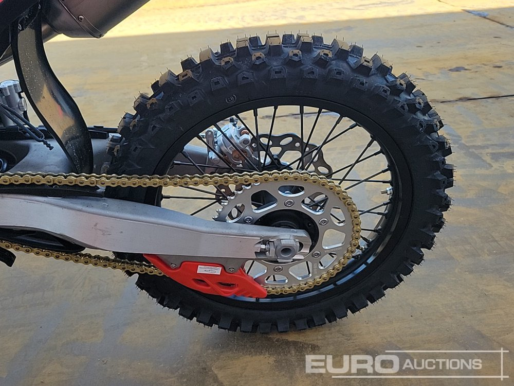 Motorcycle Unused 2025 Apollo Storm 300cc Motorcross Bike, 21" Front, 18" Rear Tyres, Electric Start, Air Cooled, Hydraulic Suspension, Disc Brakes, Lighting Kit (UNASSEMBLED): picture 11