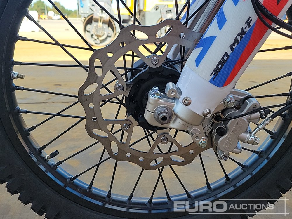 Motorcycle Unused 2025 Apollo Storm 300cc Motorcross Bike, 21" Front, 18" Rear Tyres, Electric Start, Air Cooled, Hydraulic Suspension, Disc Brakes, Lighting Kit (UNASSEMBLED): picture 15