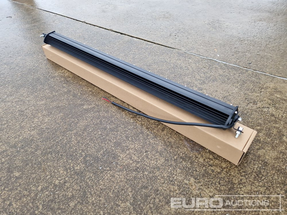 Unused 25" 240W Combo Beam LED Light Bar, Mounting Brackets, IP68 Waterproof - Construction equipment: picture 3 Unused 25" 240W Combo Beam LED Light Bar, Mounting Brackets, IP68 Waterproof - Construction equipment: picture 3