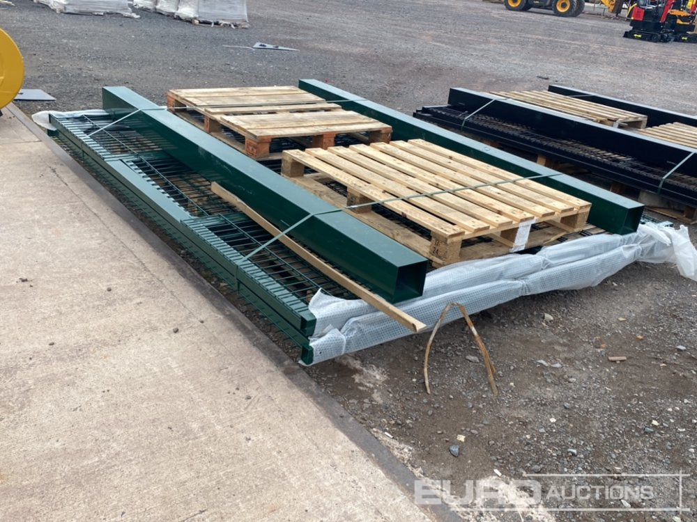 Unused 3m x 2.4m Green Mesh Gate (2 of) Posts (2 of) - Construction equipment: picture 5 Unused 3m x 2.4m Green Mesh Gate (2 of) Posts (2 of) - Construction equipment: picture 5