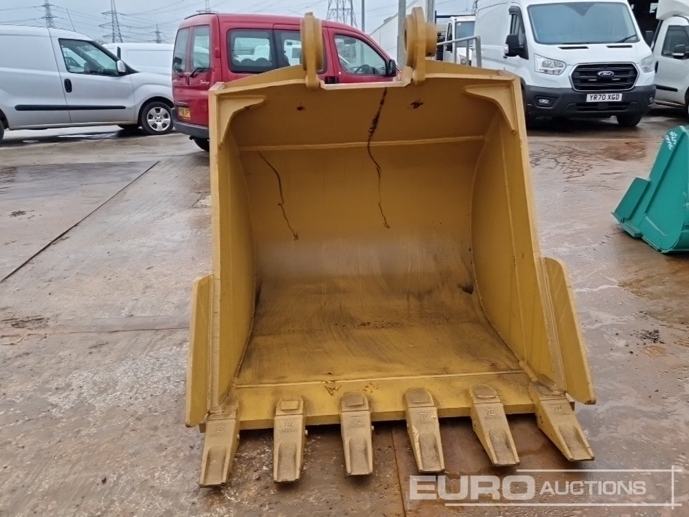 New Bucket Unused 52" Digging Bucket 80mm Pin to suit 20 Ton Excavator: picture 8 New Bucket Unused 52" Digging Bucket 80mm Pin to suit 20 Ton Excavator: picture 8