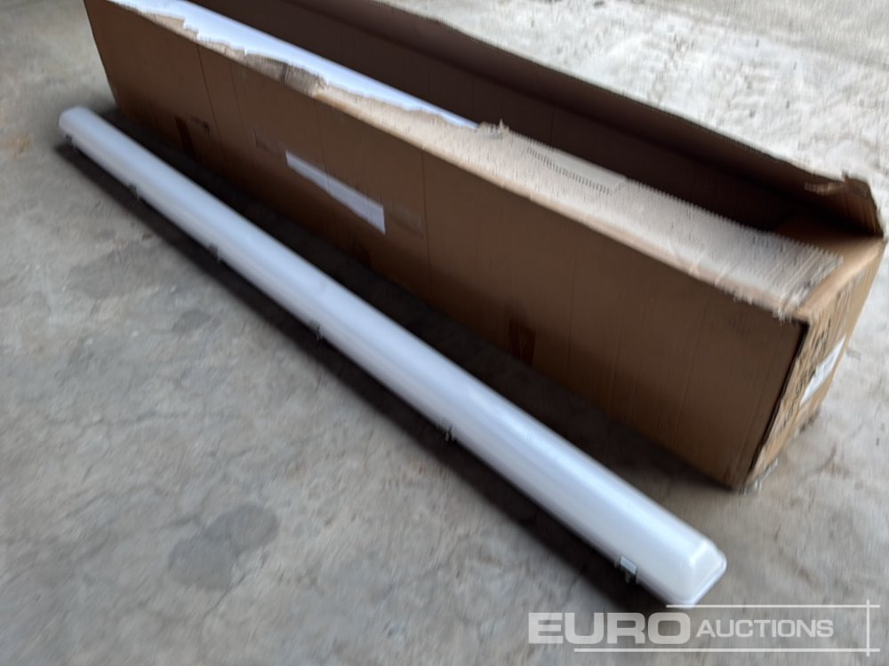 Unused 6' LED Ceiling Lights (6 of) - Workshop equipment: picture 5 Unused 6' LED Ceiling Lights (6 of) - Workshop equipment: picture 5