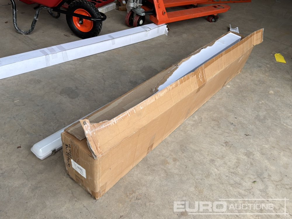 Unused 6' LED Ceiling Lights (6 of) - Workshop equipment: picture 2 Unused 6' LED Ceiling Lights (6 of) - Workshop equipment: picture 2