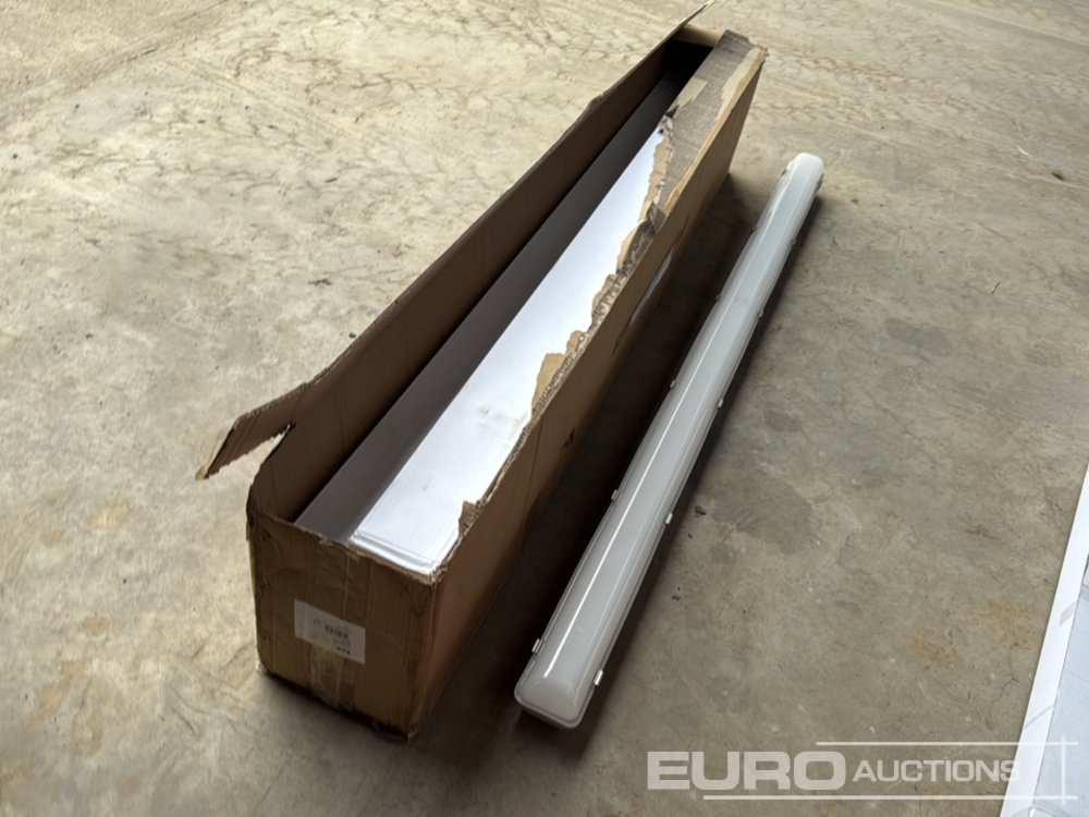 Unused 6' LED Ceiling Lights (6 of) - Workshop equipment: picture 3 Unused 6' LED Ceiling Lights (6 of) - Workshop equipment: picture 3