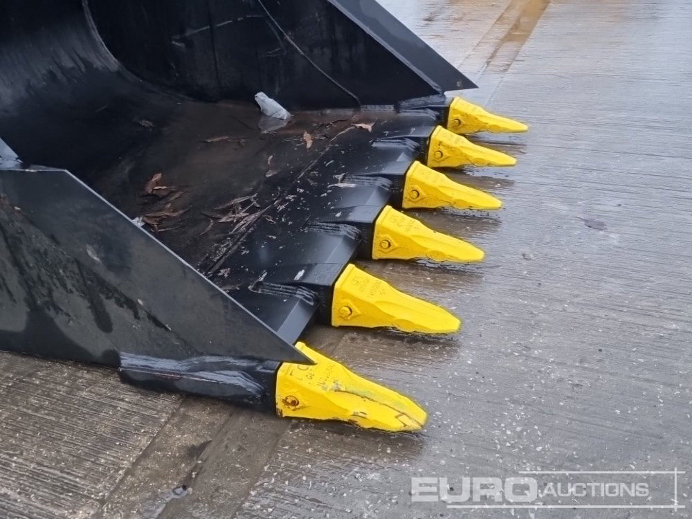 New Bucket Unused 60" Digging Bucket 80mm Pin to suit 20 Ton Excavator: picture 10 New Bucket Unused 60" Digging Bucket 80mm Pin to suit 20 Ton Excavator: picture 10