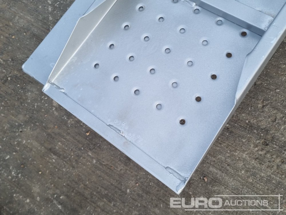 Construction equipment Unused 8' Aluminium Loading Ramp (2 of): picture 15