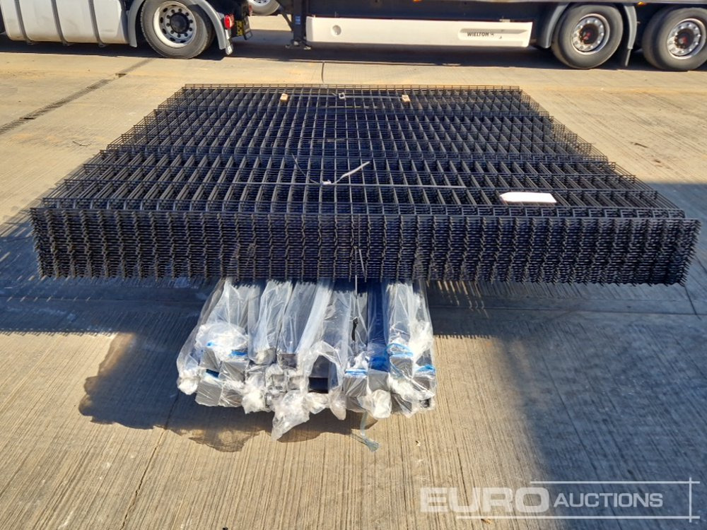 Construction equipment Unused Galvanised & Powder Coated Heavy Duty (5mm) Wire Mesh Fencing, 25 x H2.4m x W2.2m Panels, 26 x 60mm x 60mm x3m Posts, with Fittings (Black): picture 8