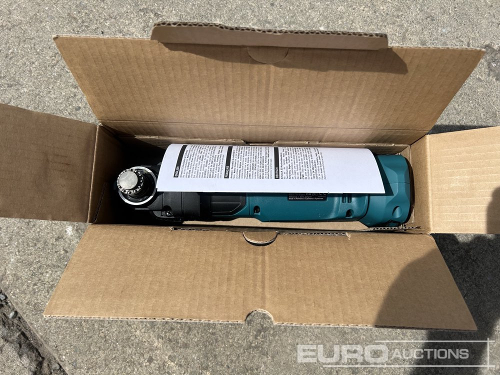 Construction equipment Unused Makita 18v DTM51Z LXT Multi-Tool  (Body Only): picture 7