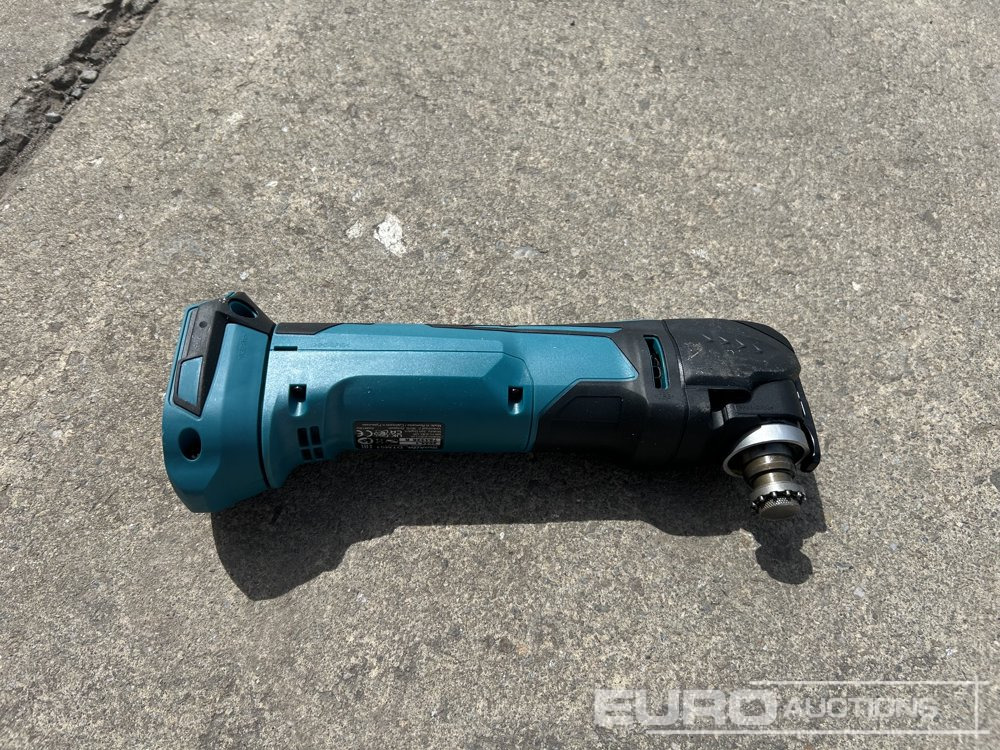 Construction equipment Unused Makita 18v DTM51Z LXT Multi-Tool  (Body Only): picture 10