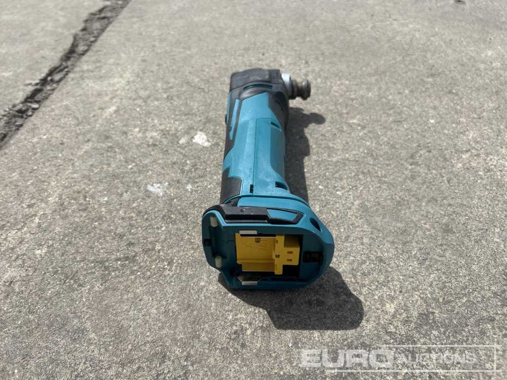 Construction equipment Unused Makita 18v DTM51Z LXT Multi-Tool  (Body Only): picture 9