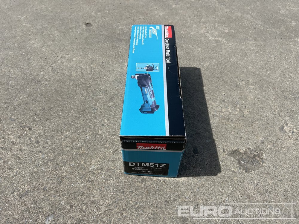 Construction equipment Unused Makita 18v DTM51Z LXT Multi-Tool  (Body Only): picture 6